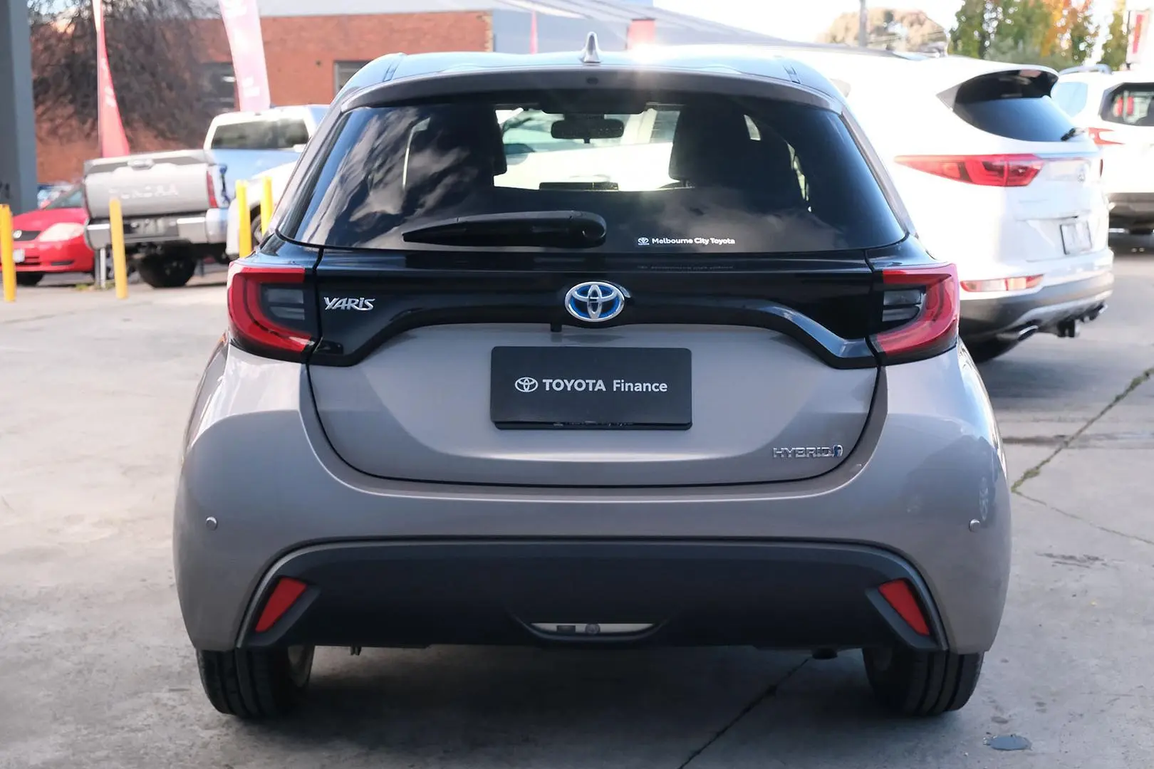 2022 Toyota Yaris Gallery Image 4