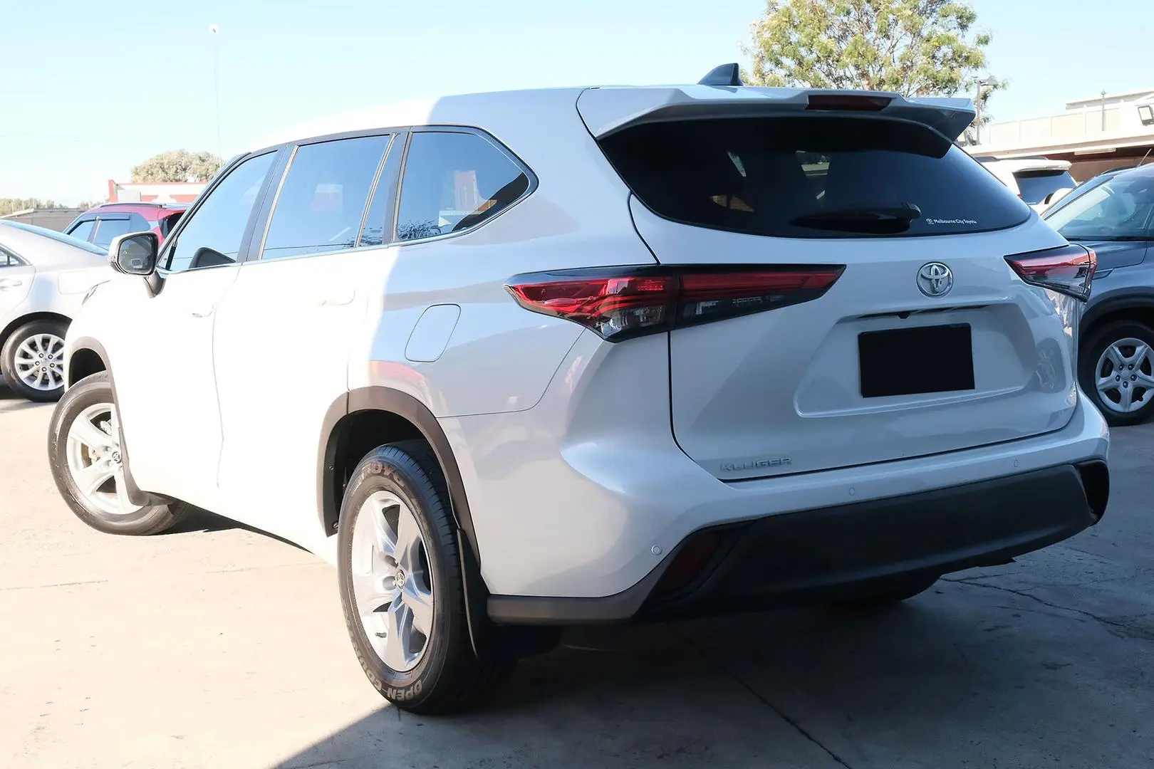 2023 Toyota Kluger Gallery Image 2