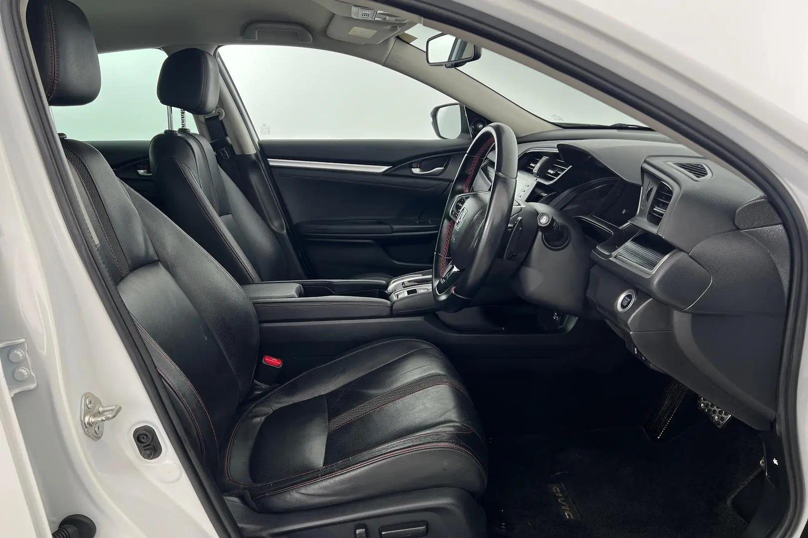 2019 Honda Civic Gallery Image 11