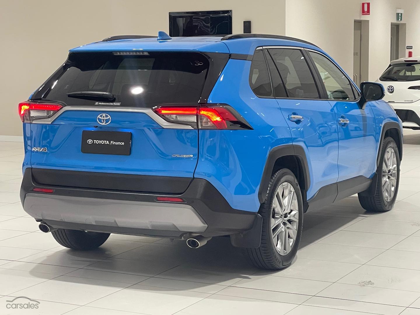 2020 Toyota Rav4 Gallery Image 9