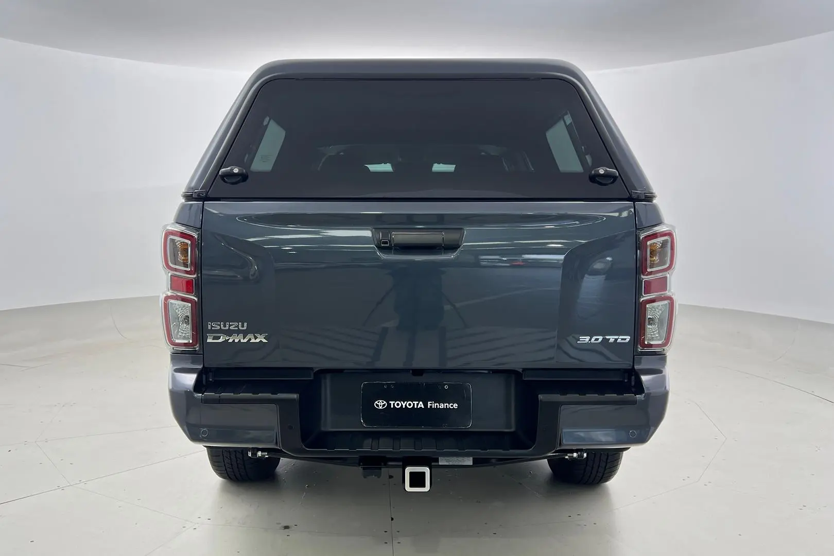 2022 Isuzu D-MAX Gallery Image 6
