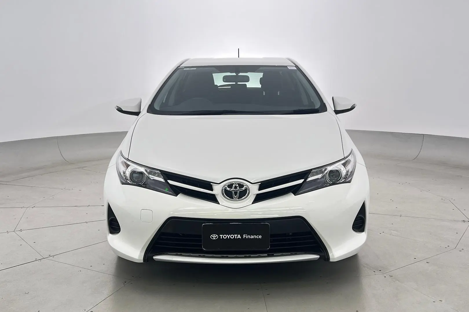 2014 Toyota Corolla Gallery Image 9