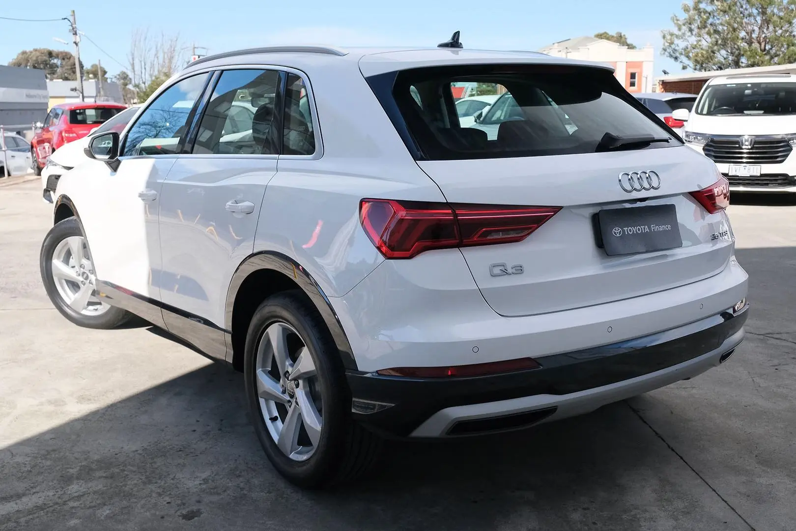 2021 Audi Q3 Gallery Image 2