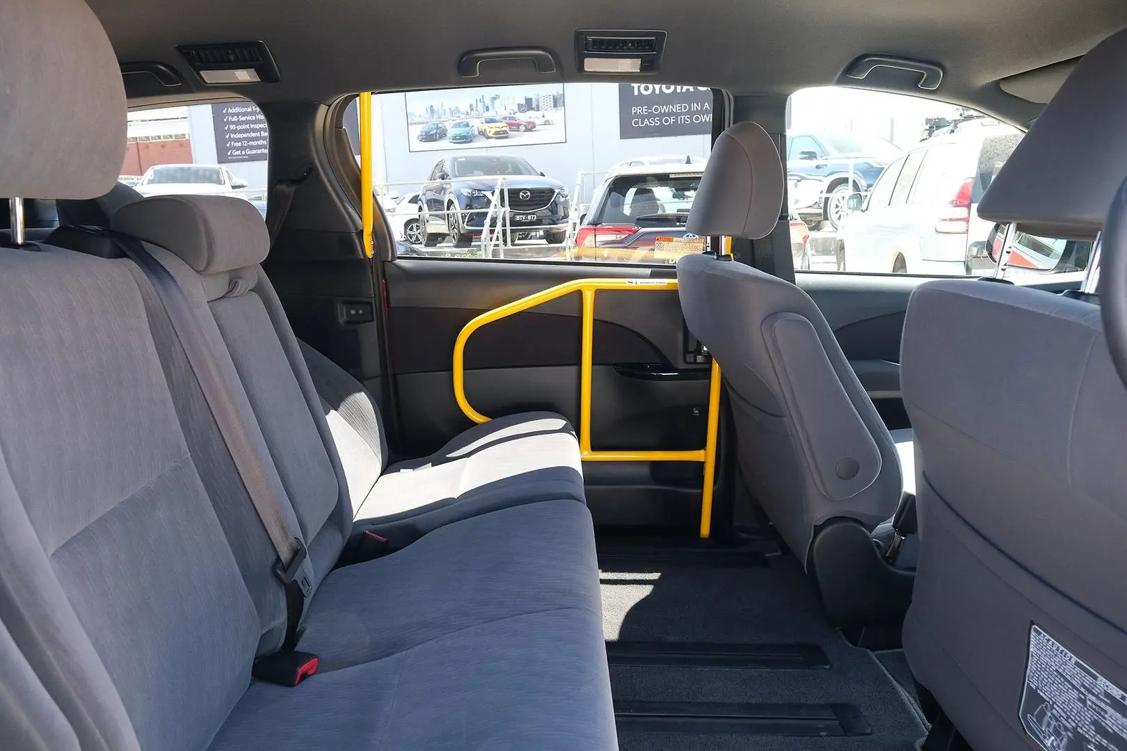 2019 Toyota Tarago Gallery Image 19