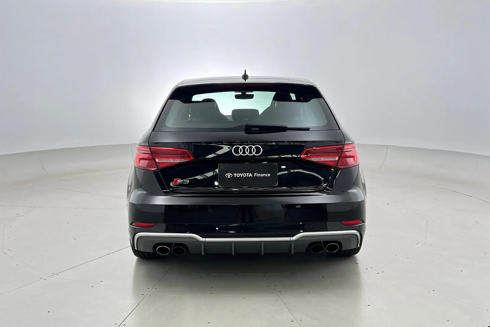 2018 Audi S3 Gallery Image 6