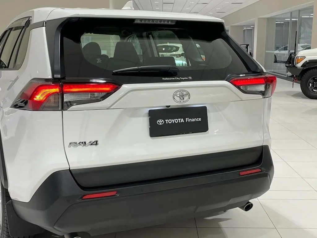 2022 Toyota RAV4 Gallery Image 8