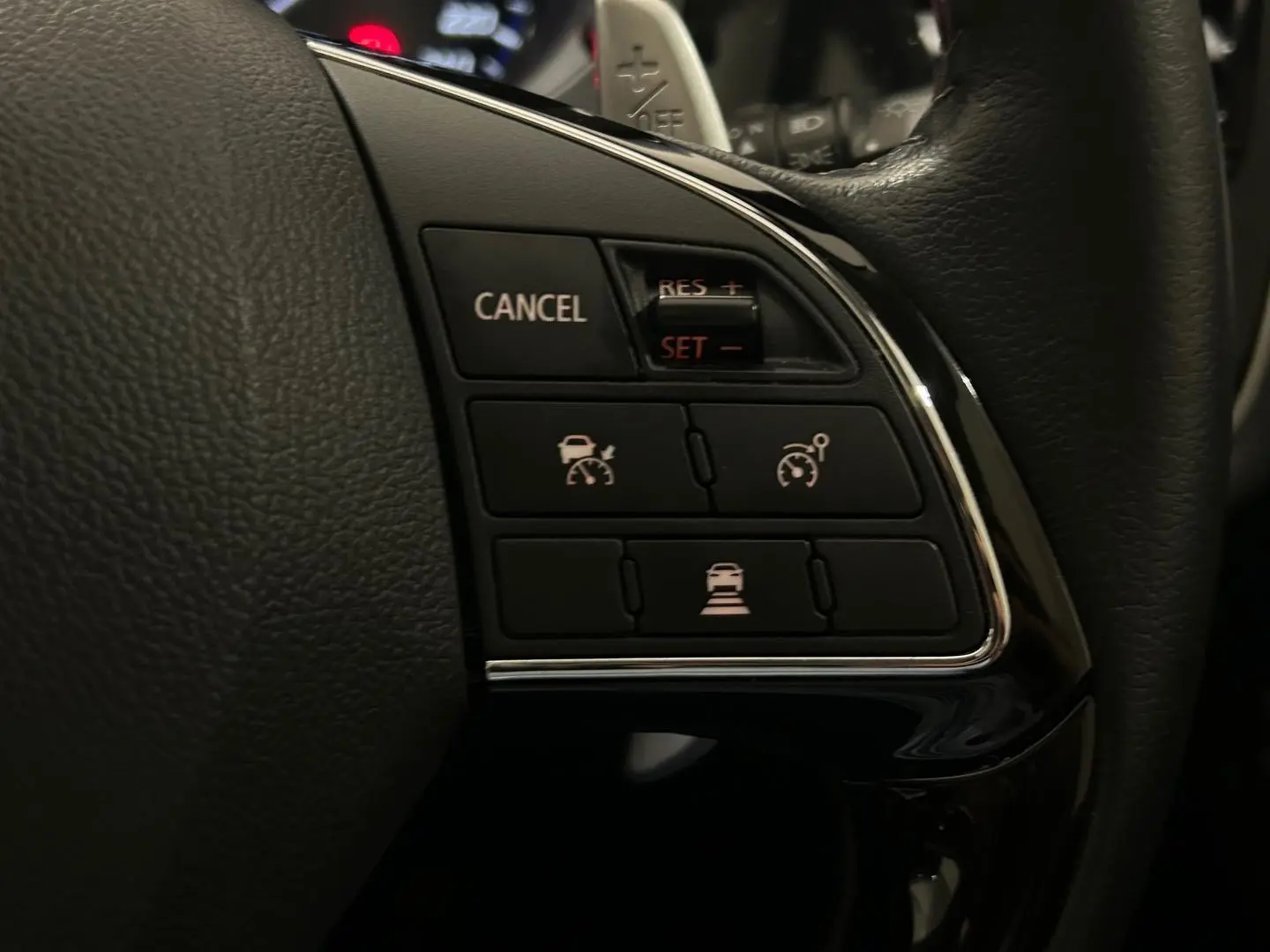 2021 Mitsubishi Outlander Gallery Image 24