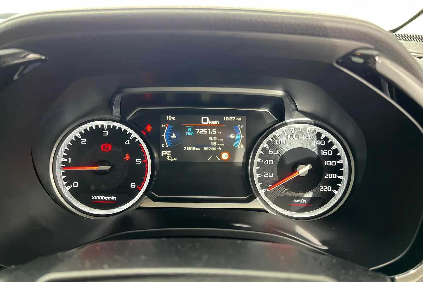 2021 Isuzu D-MAX Gallery Image 17