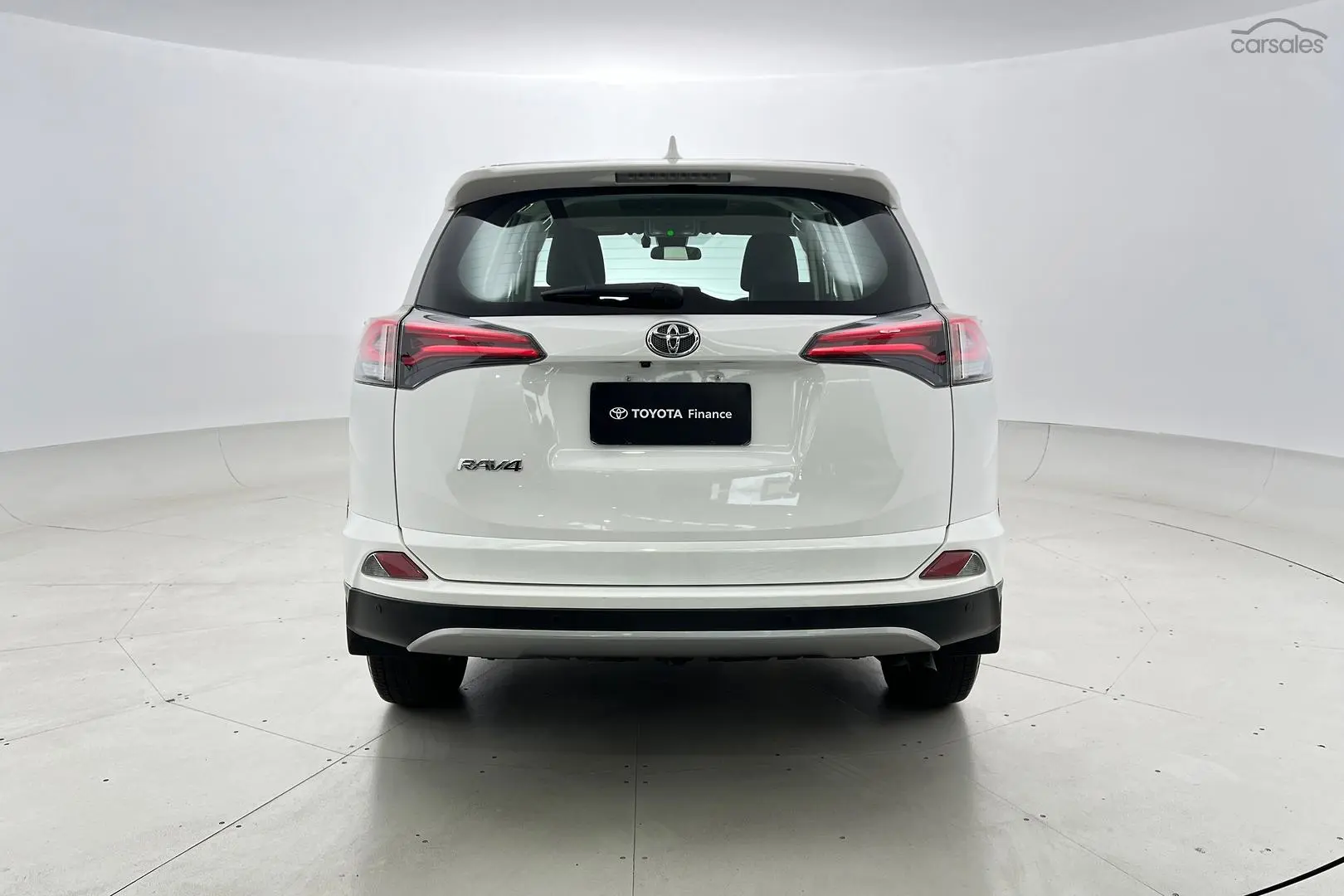 2019 Toyota RAV4 Image 6