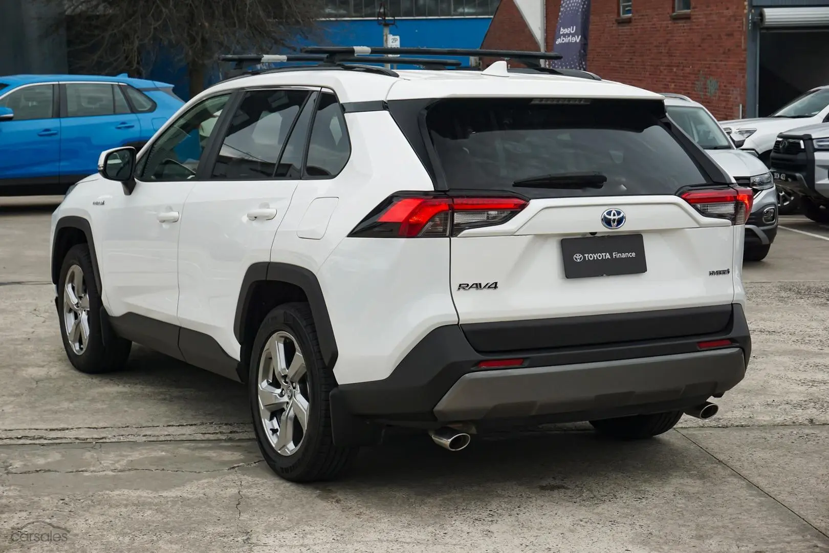 2020 Toyota RAV4 Image 2