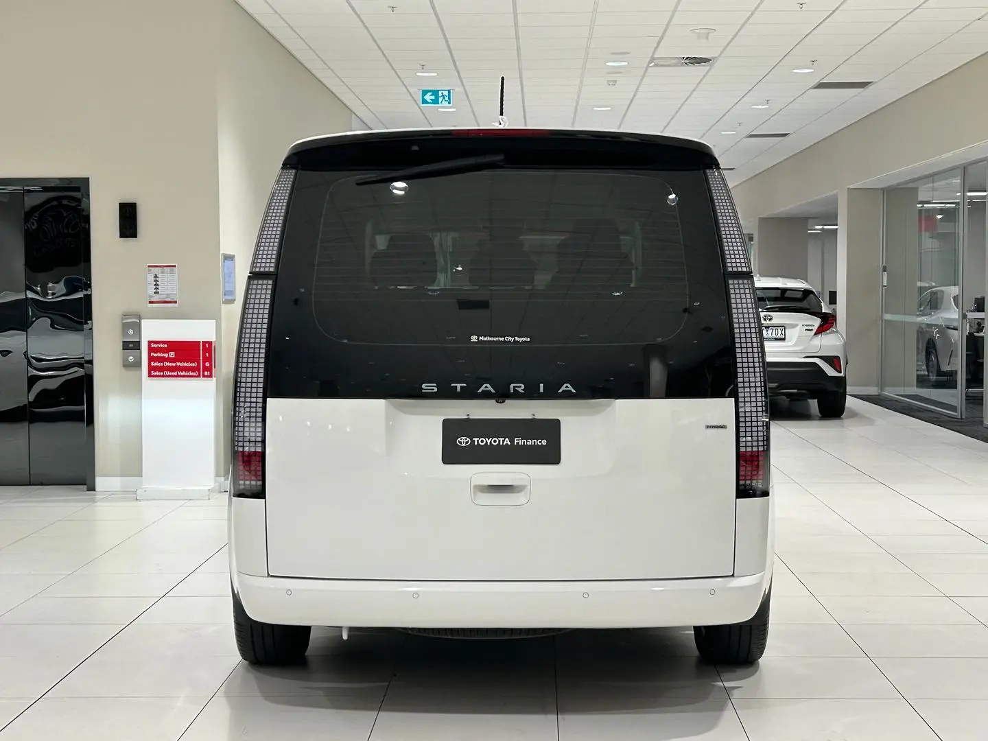 2022 Hyundai STARIA Gallery Image 9