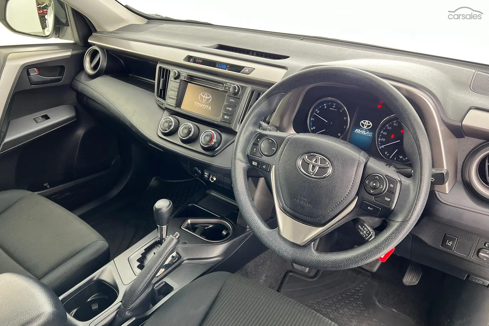 2019 Toyota RAV4 Image 10