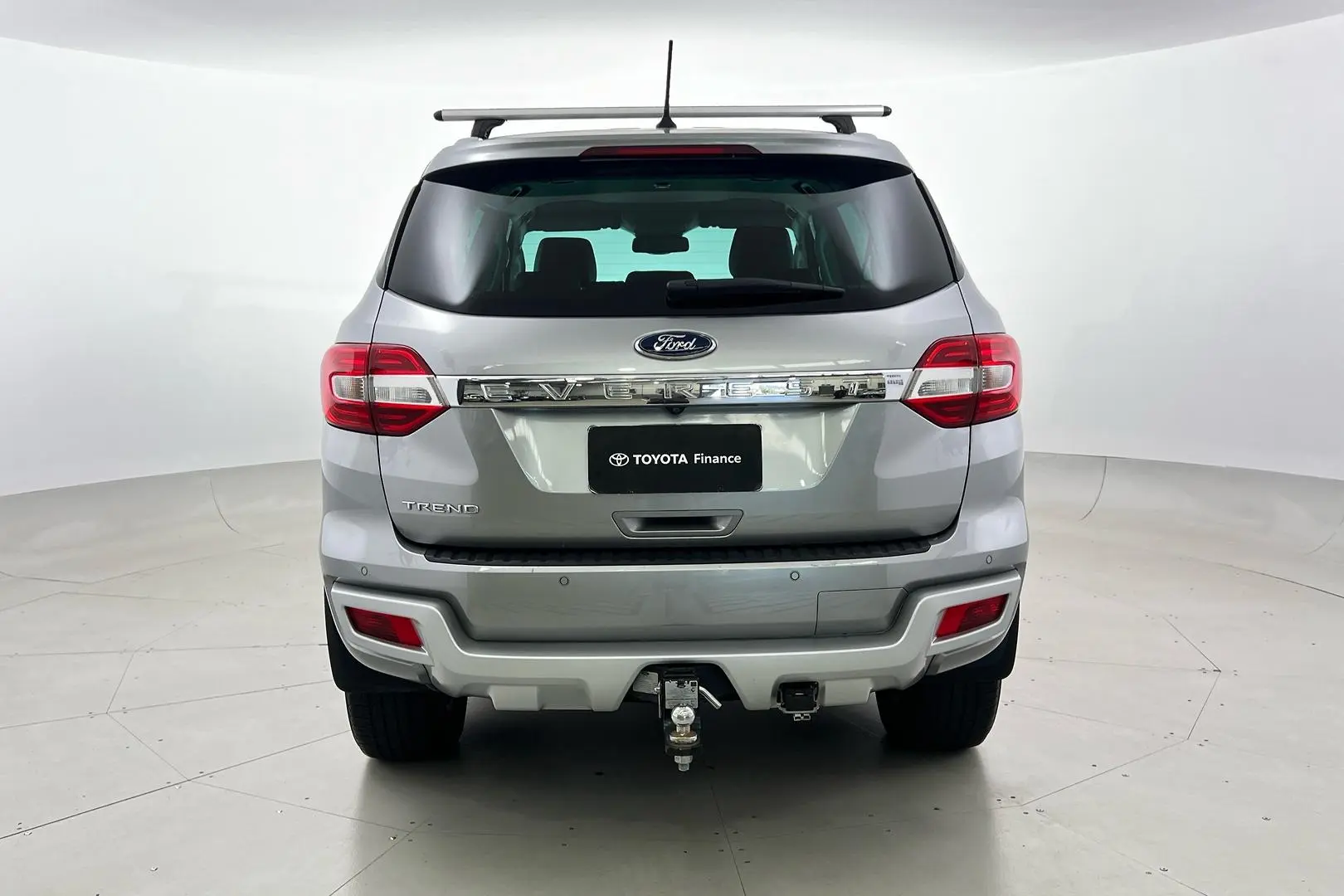 2019 Ford Everest Gallery Image 6