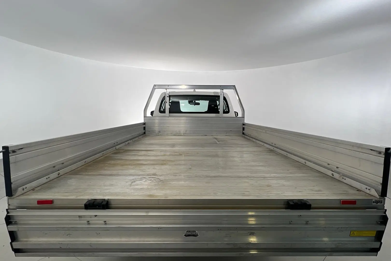 2022 Toyota Hilux Gallery Image 9