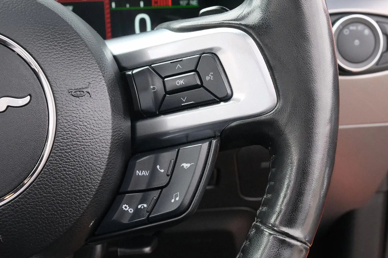 2020 Ford Mustang Gallery Image 15
