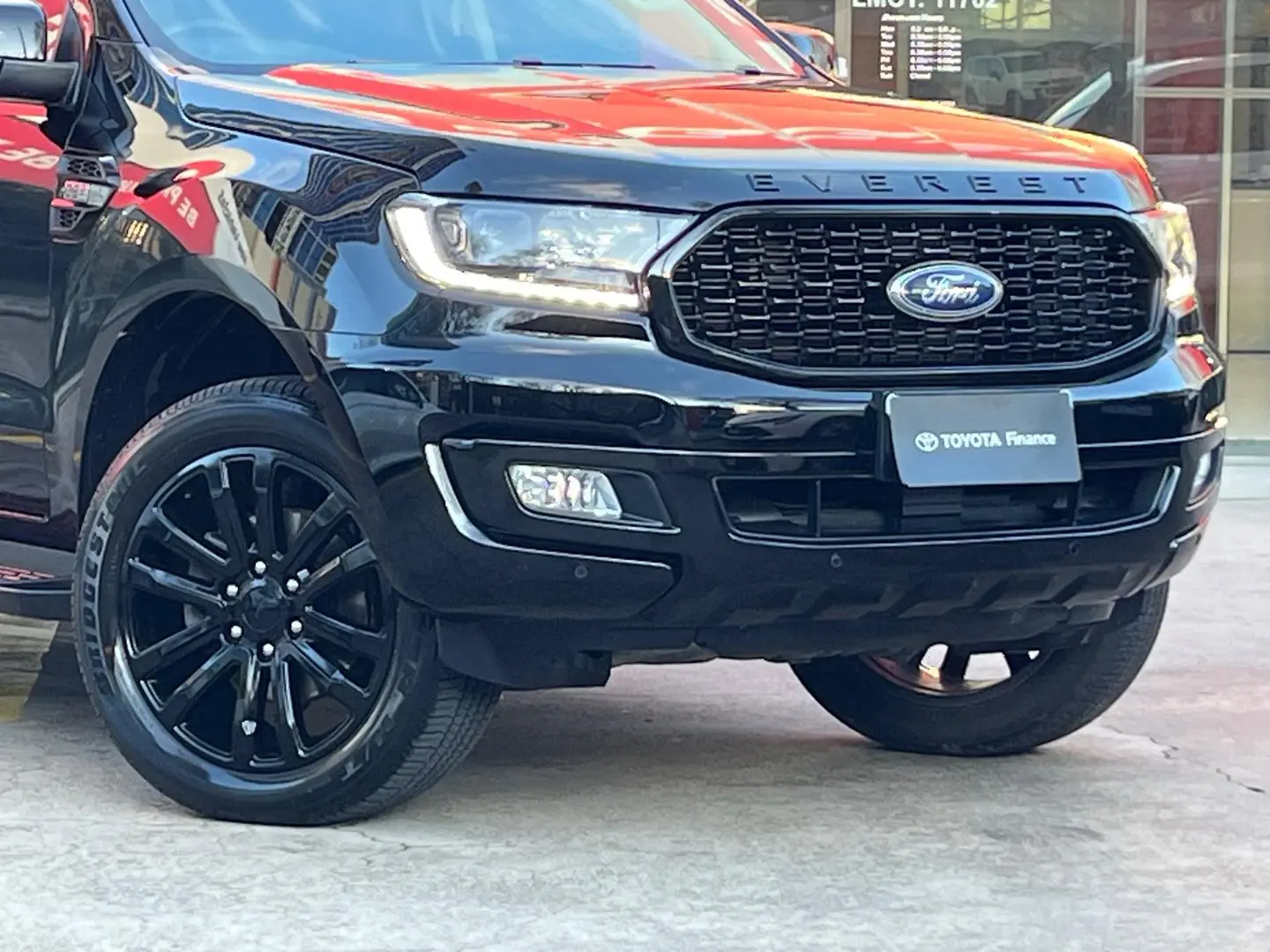 2022 Ford Everest Gallery Image 2