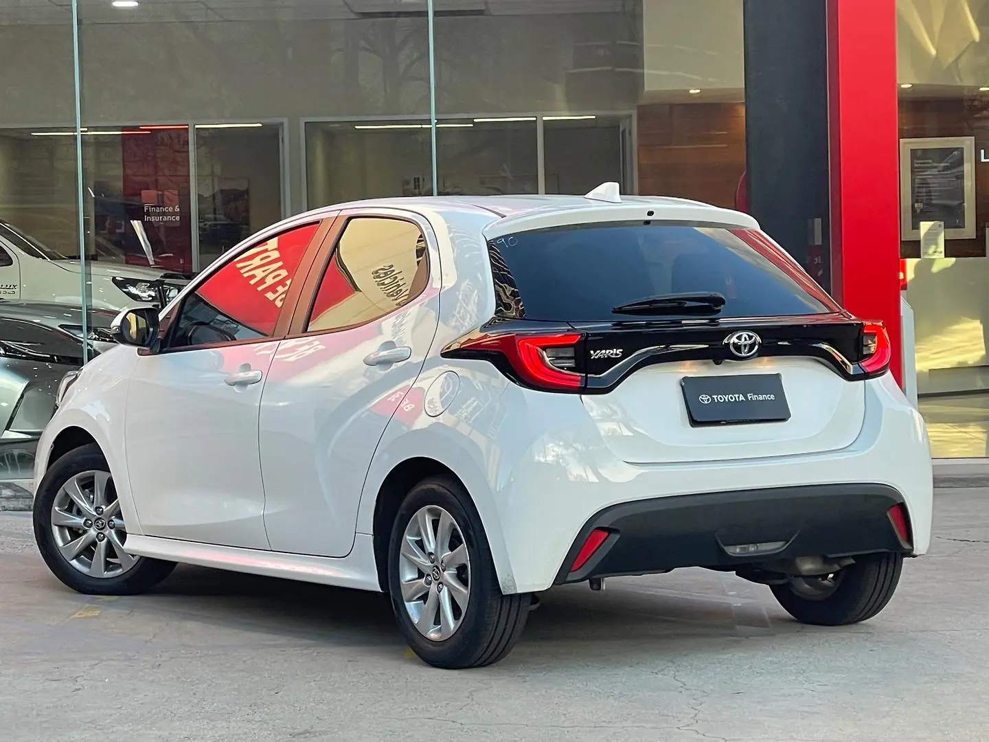 2020 Toyota Yaris Gallery Image 9