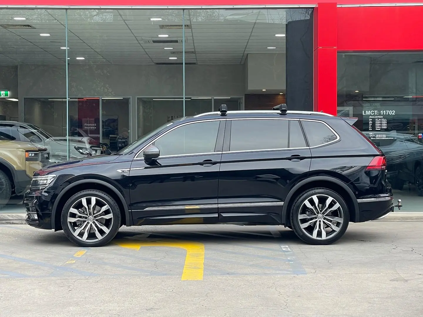 2021 Volkswagen Tiguan Gallery Image 6
