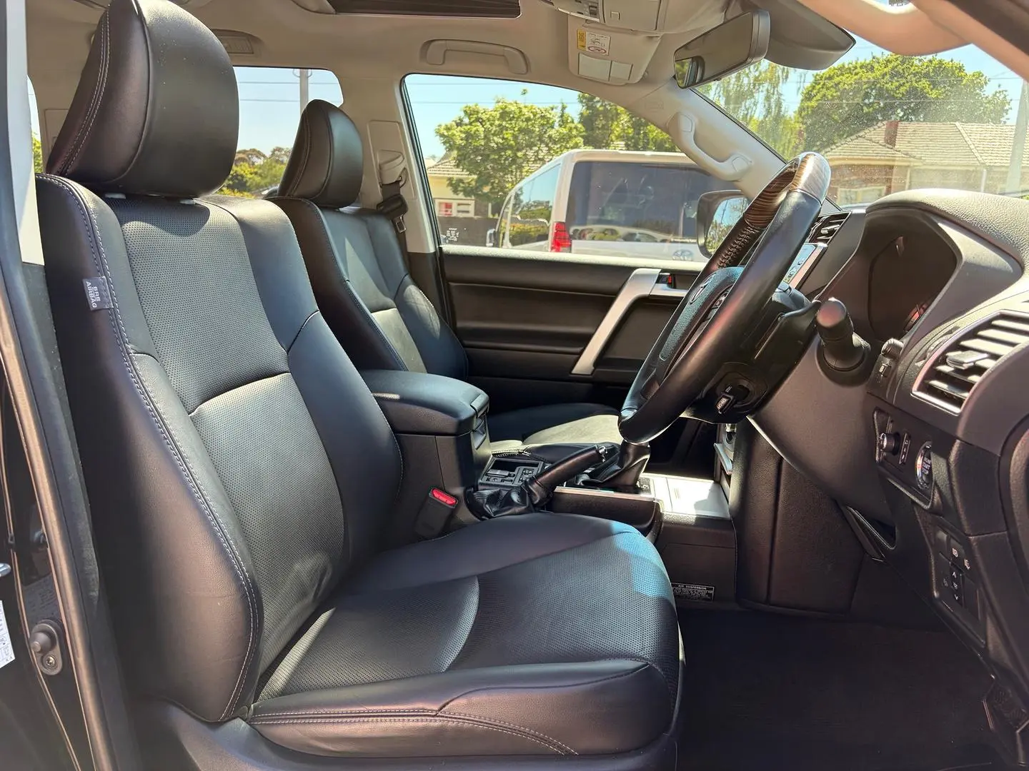 2022 Toyota Landcruiser Prado Gallery Image 12