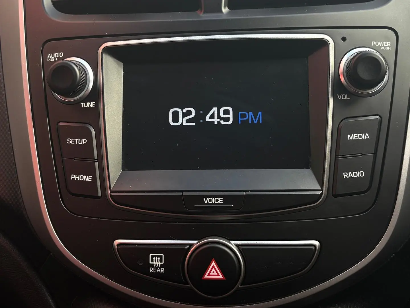 2017 Hyundai Accent Gallery Image 15