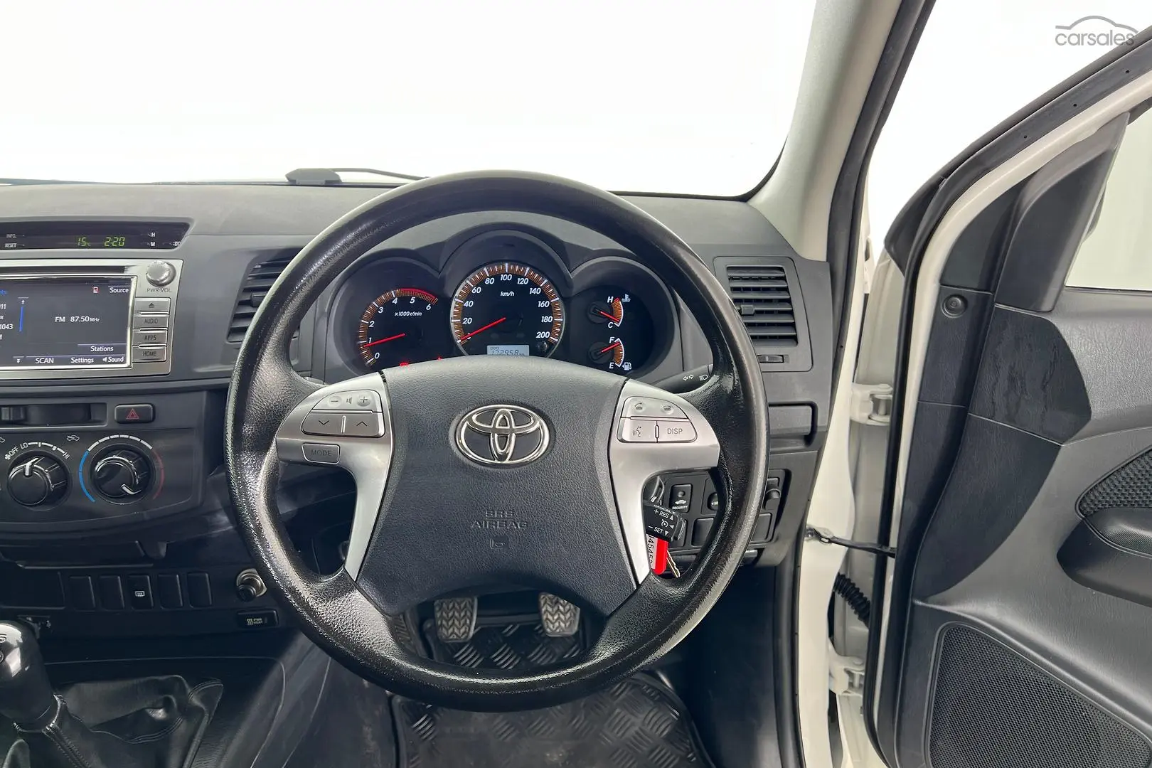 2014 Toyota Hilux Image 22