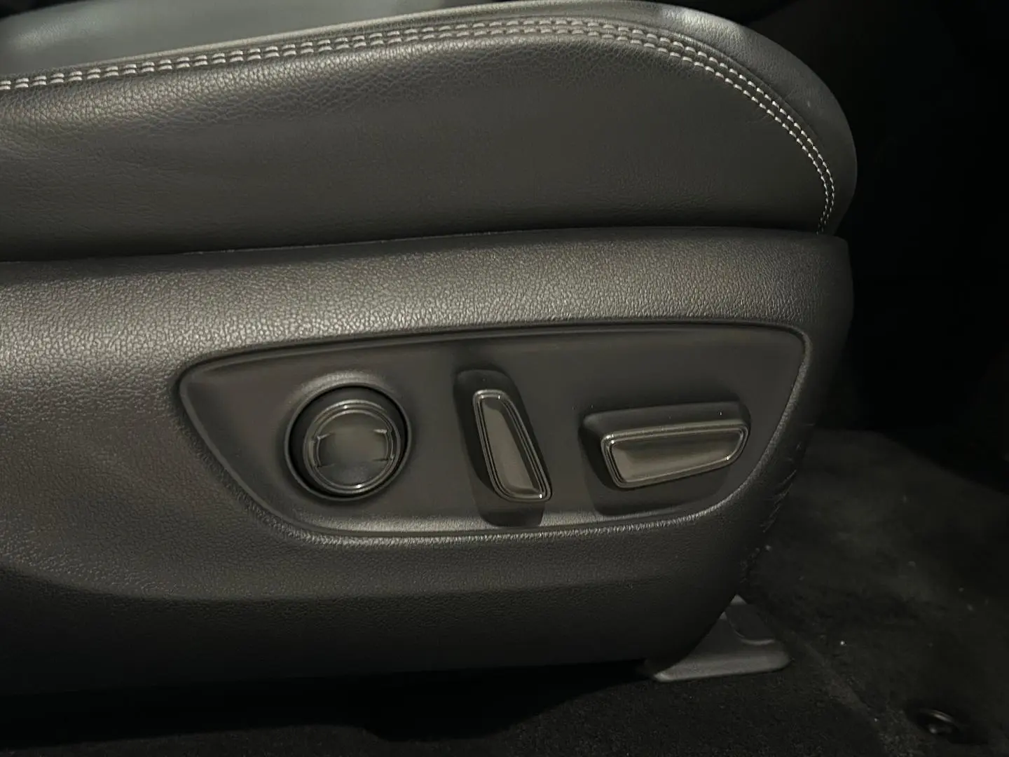 2024 Toyota RAV4 Gallery Image 24