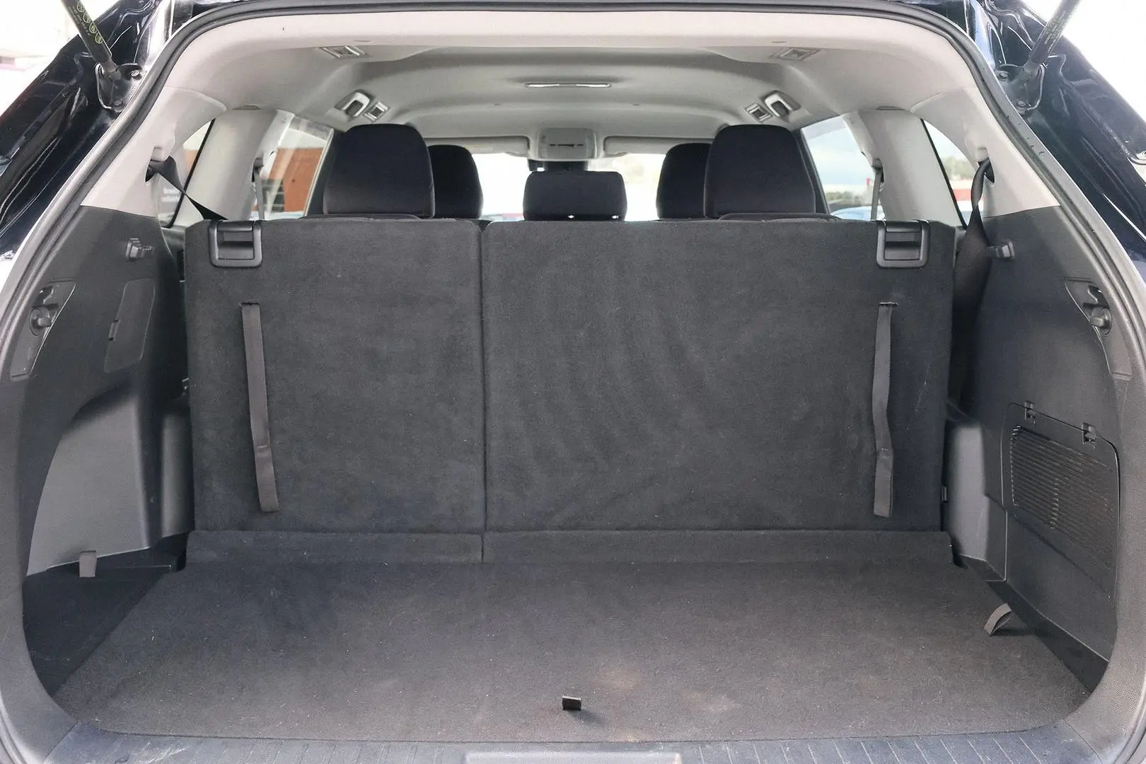 2021 Toyota Kluger Gallery Image 10