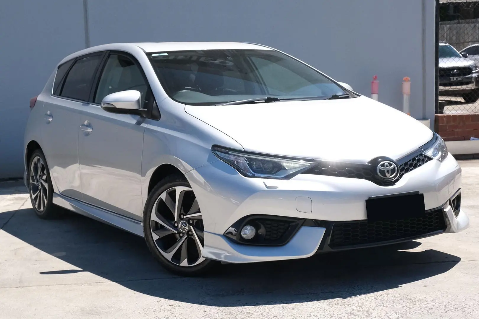 2016 Toyota Corolla Gallery Image 1