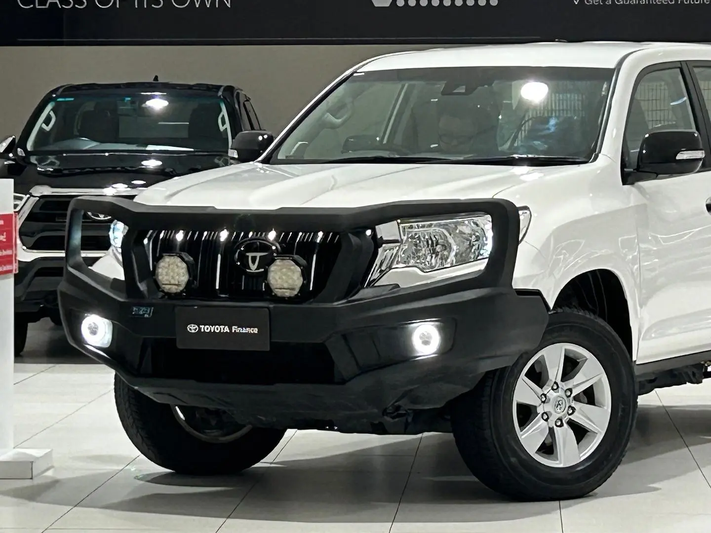 2021 Toyota Landcruiser Prado Gallery Image 7