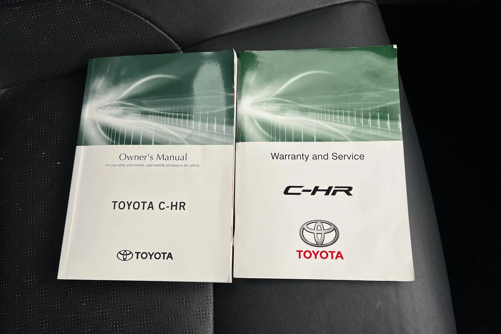 2018 Toyota C-HR Gallery Image 20