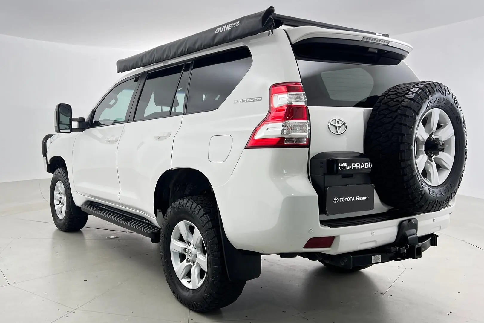 2015 Toyota Landcruiser Prado Gallery Image 8