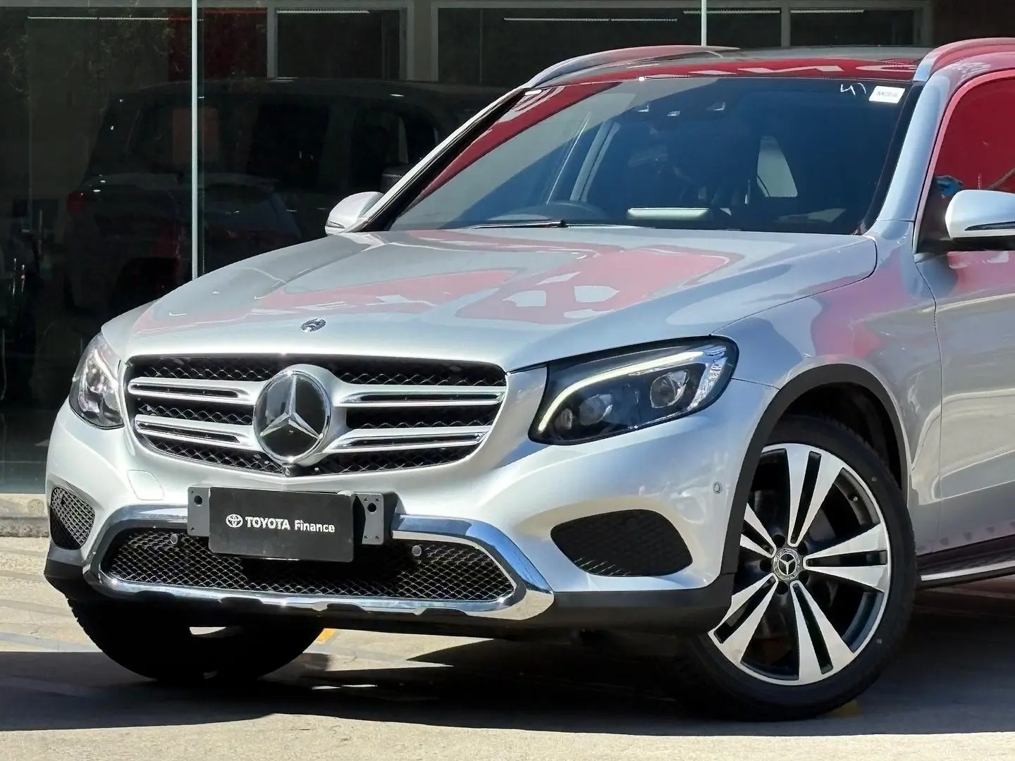 2019 Mercedes-Benz GLC-Class Gallery Image 7