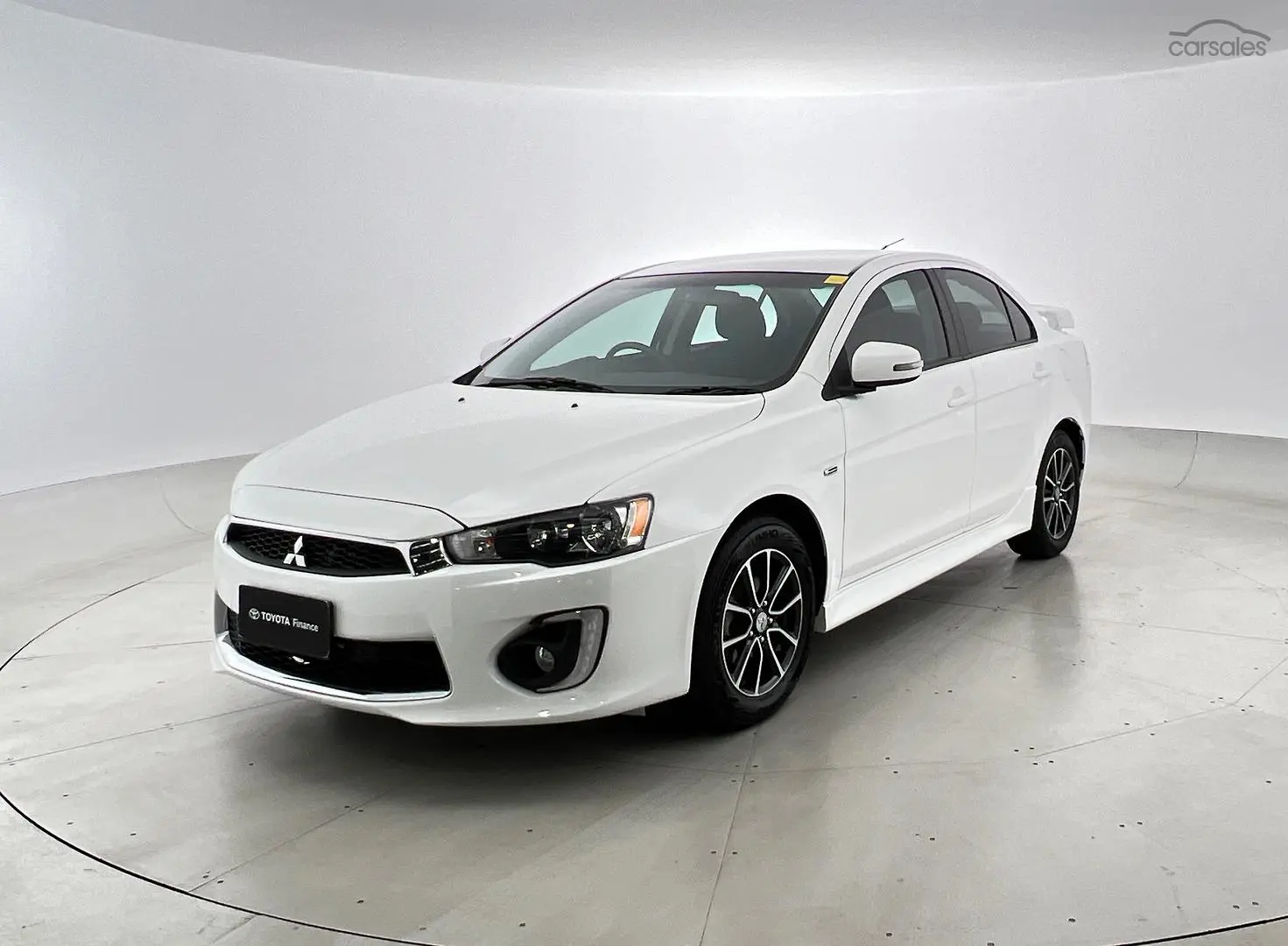 2017 Mitsubishi Lancer Image 8