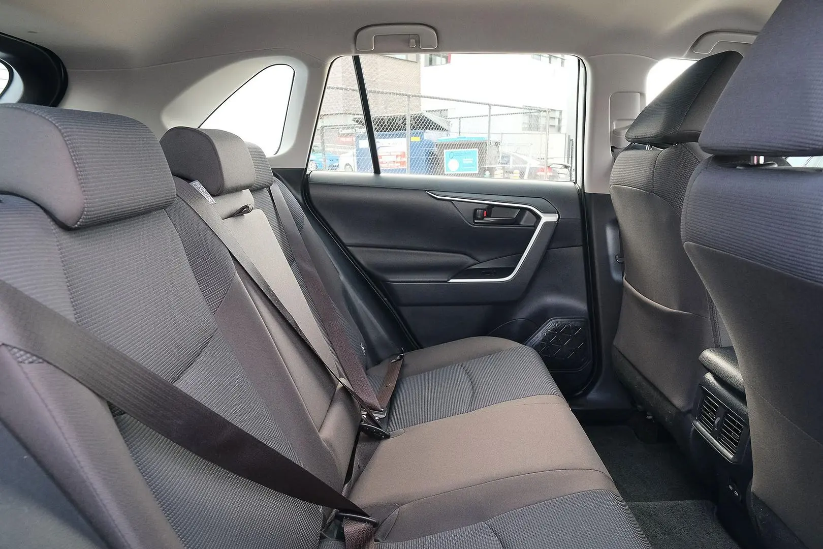 2024 Toyota RAV4 Gallery Image 11