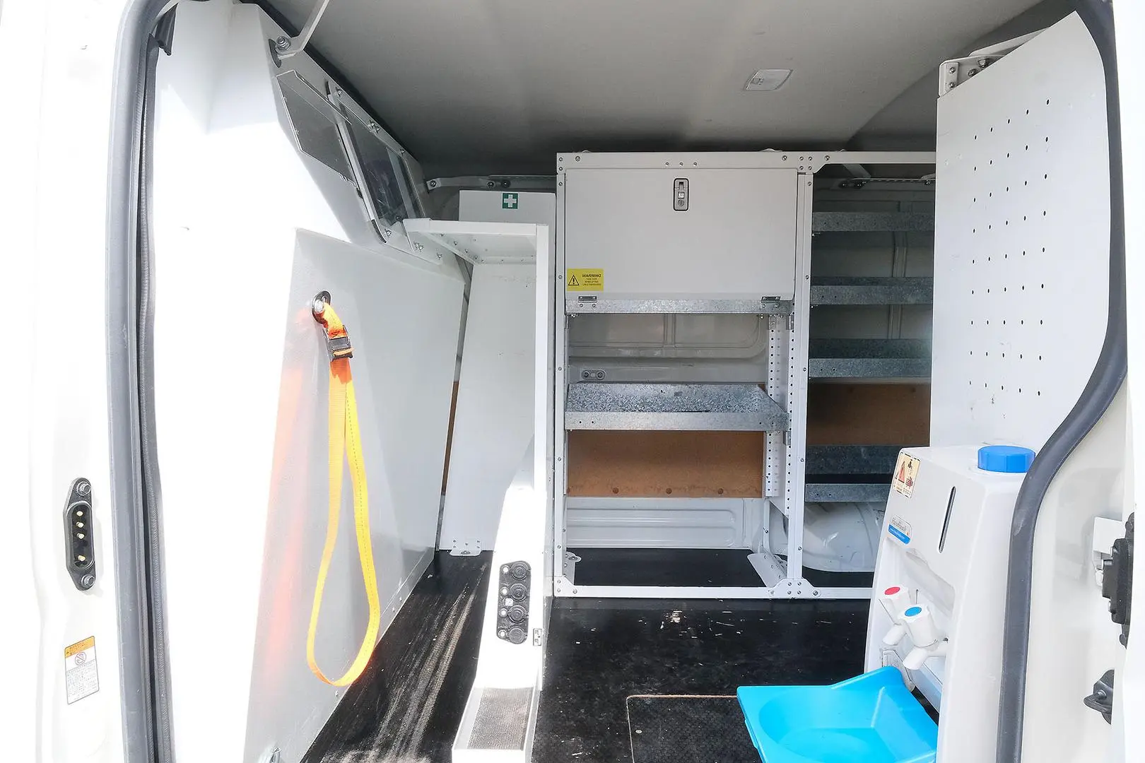 2021 Toyota Hiace Gallery Image 12