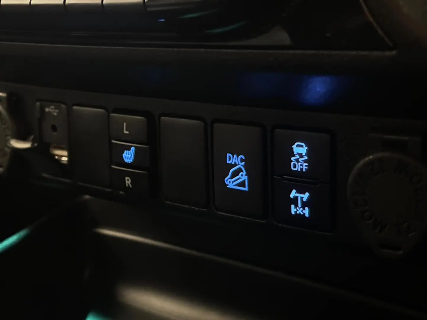 2022 Toyota Hilux Gallery Image 20