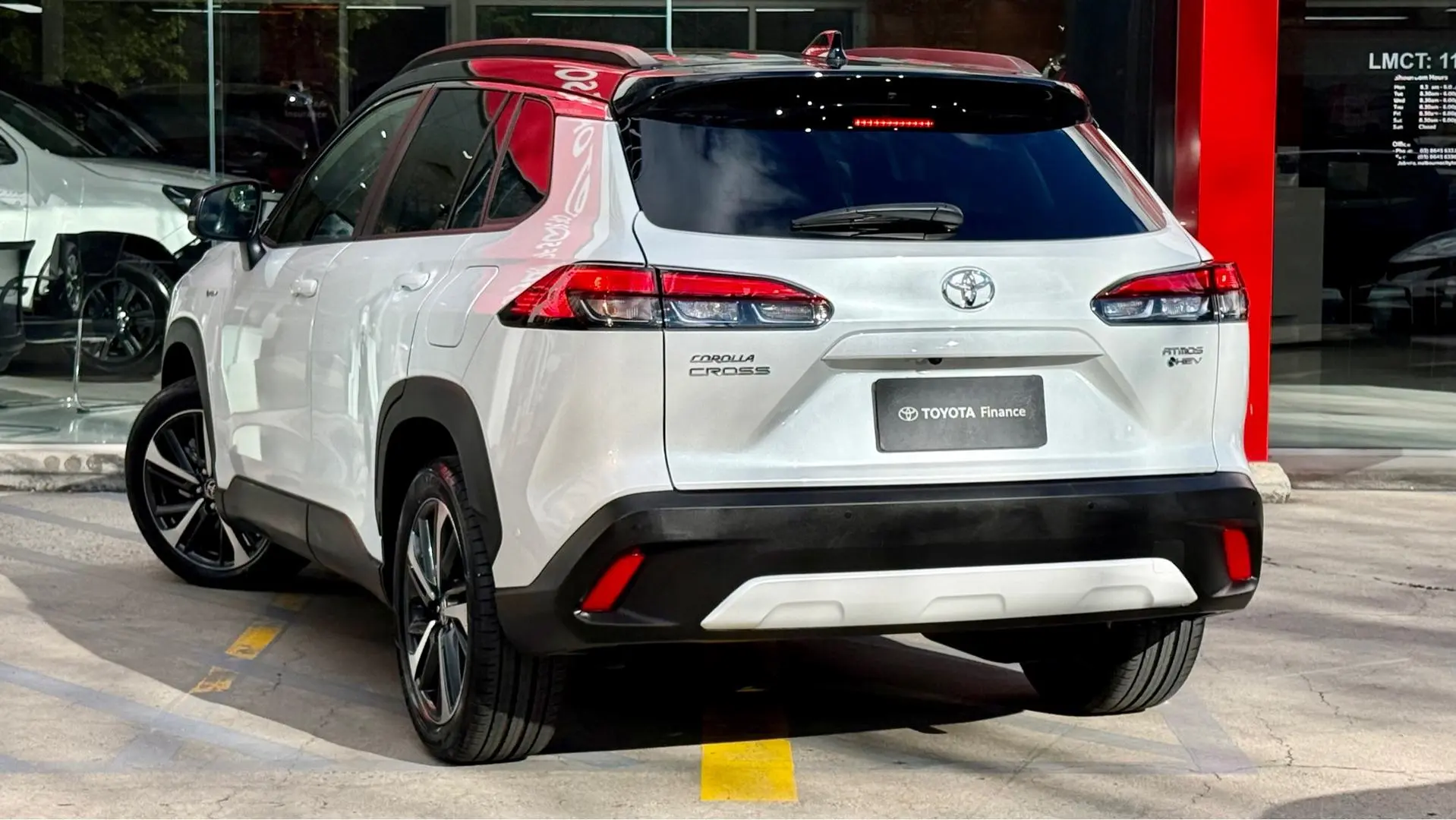 2024 Toyota Corolla Cross Gallery Image 6