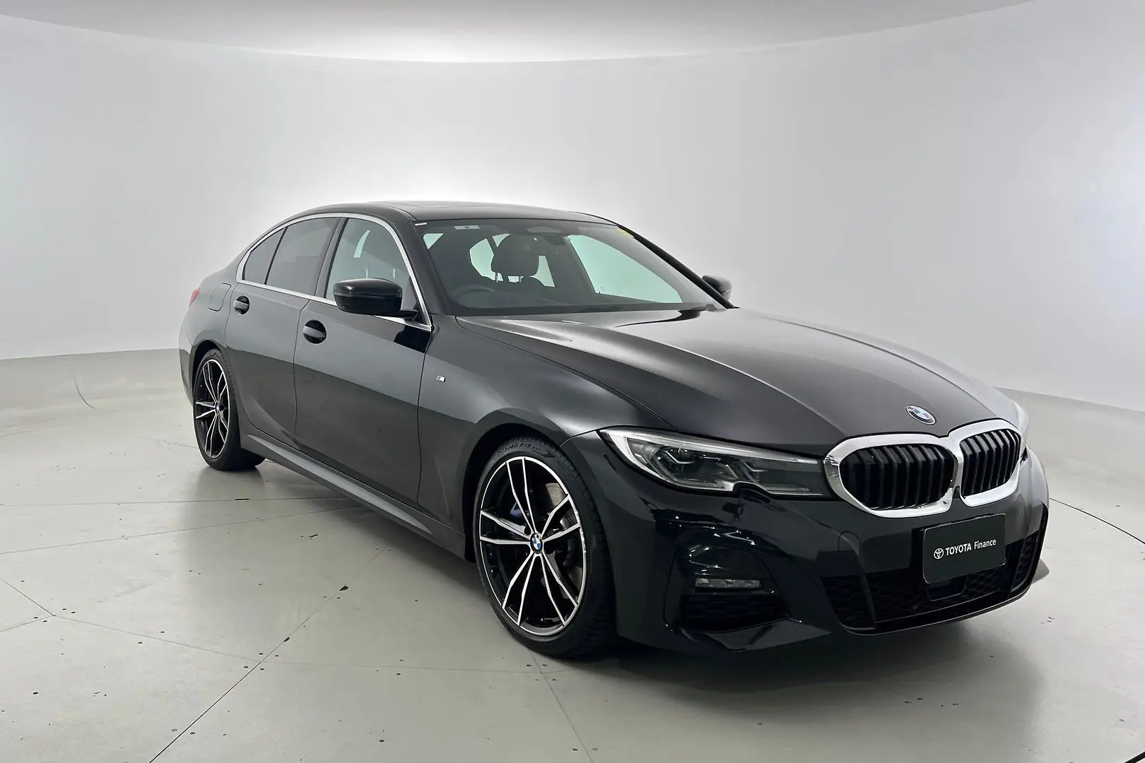 2020 BMW 3 Series Gallery Image 1