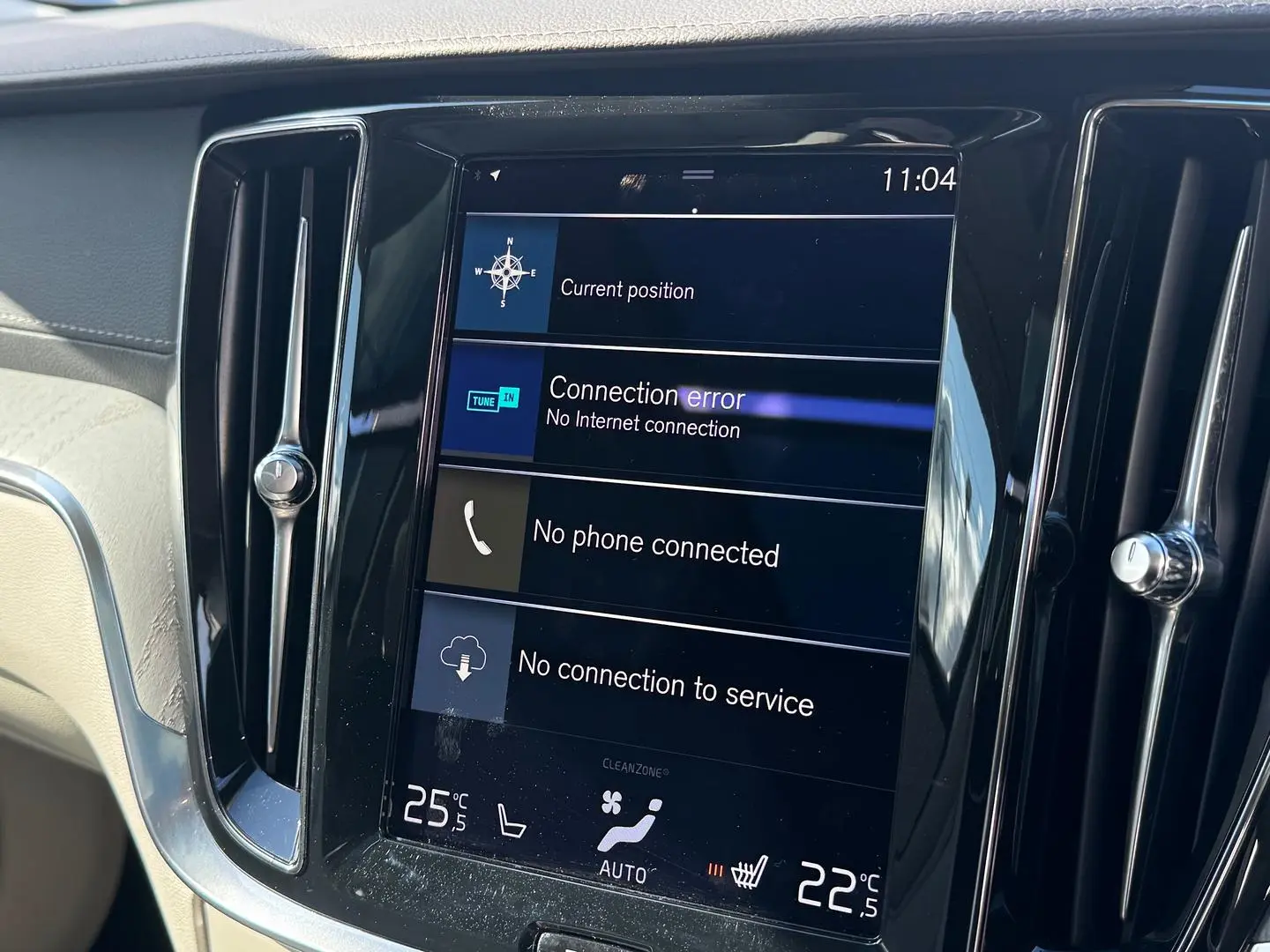 2021 Volvo V60 Cross Country Gallery Image 18