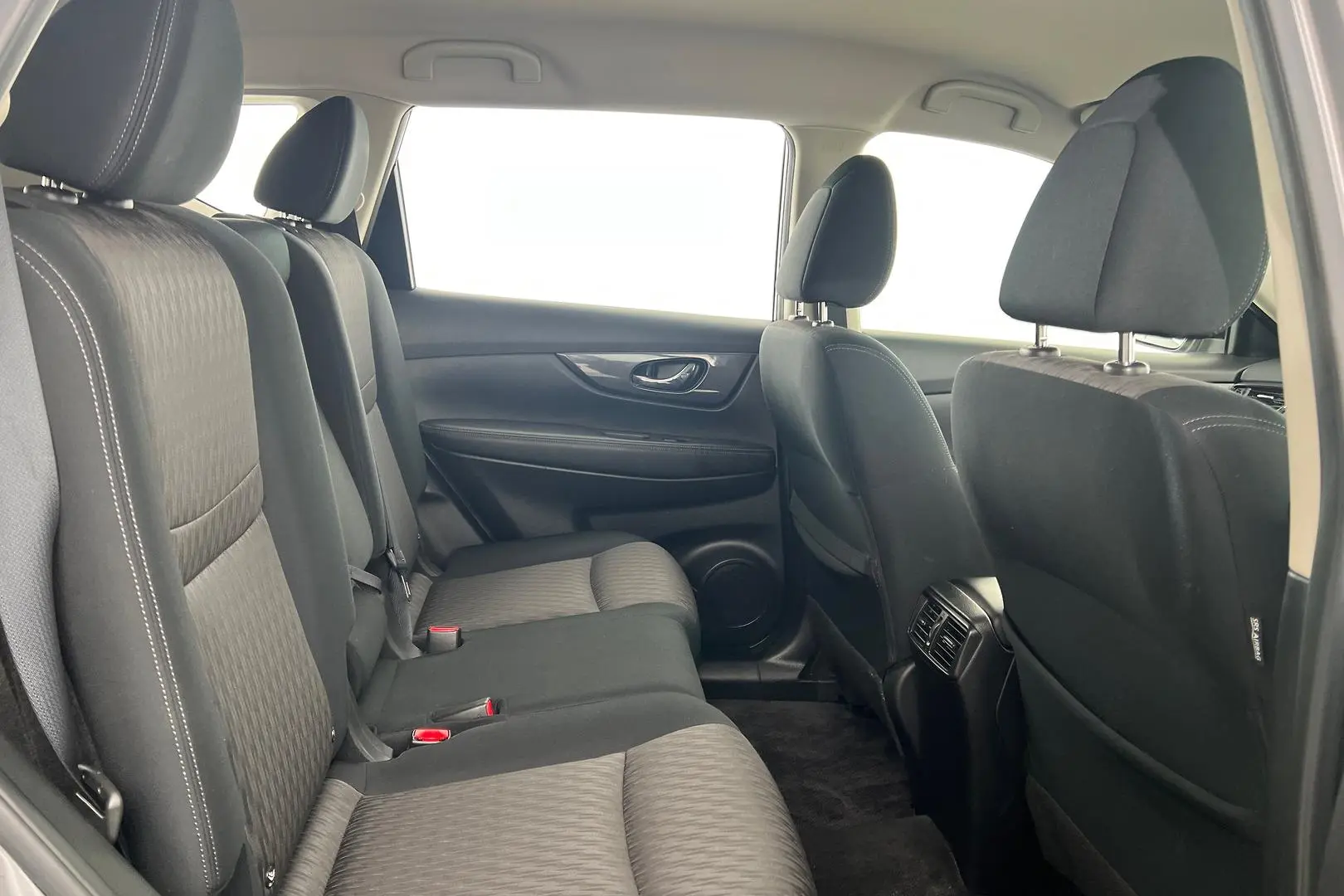 2021 Nissan X-TRAIL Gallery Image 15