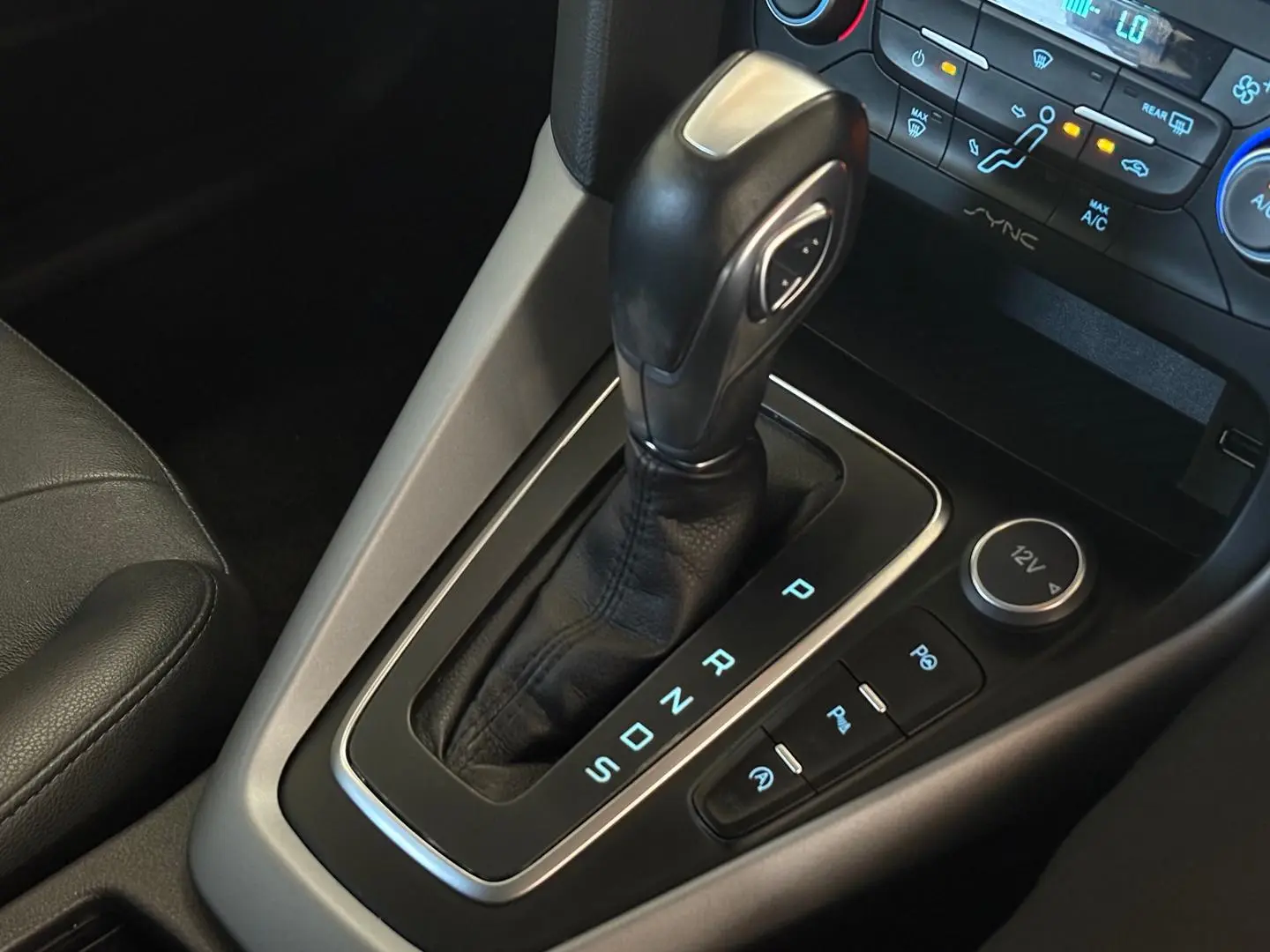 2017 Ford Focus Gallery Image 23