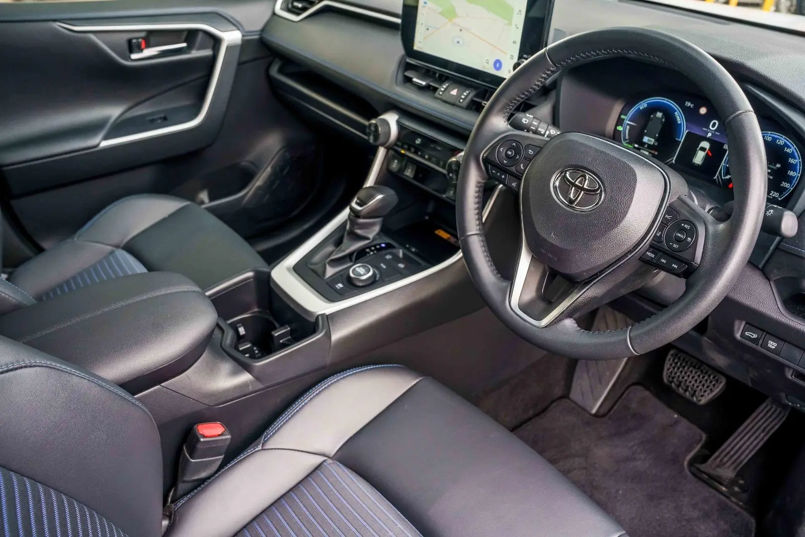 2024 Toyota RAV4 Gallery Image 7