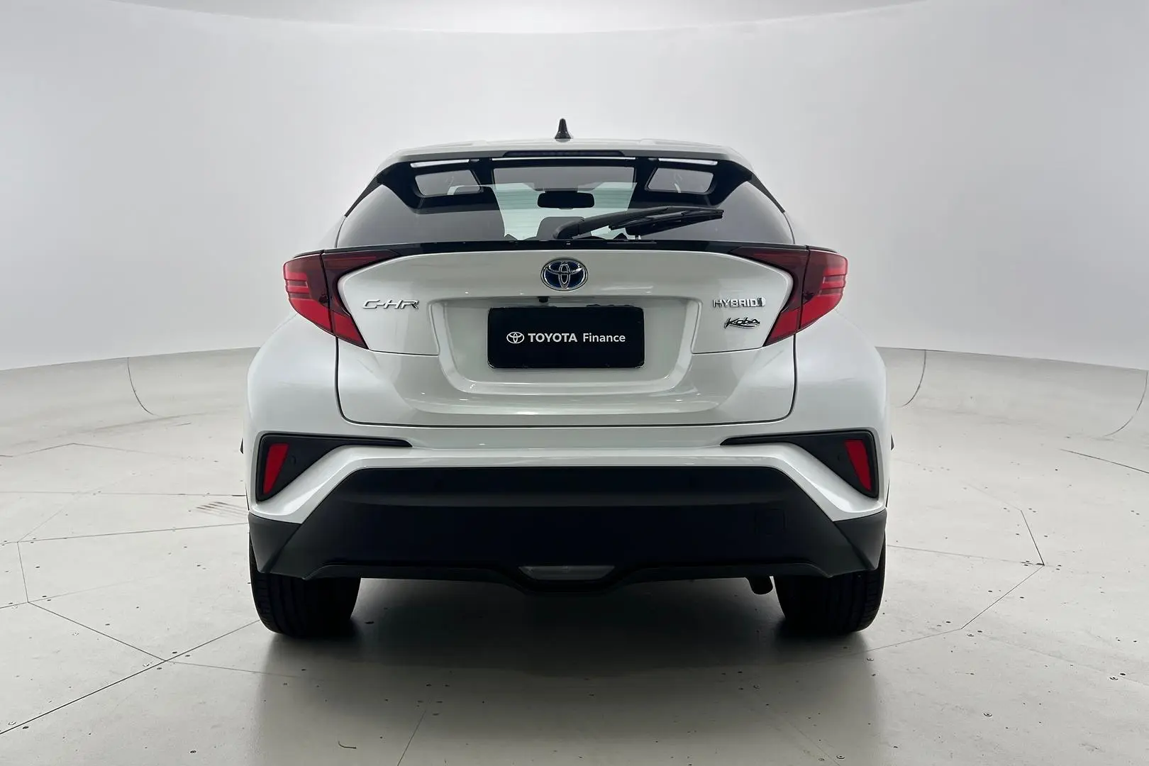 2022 Toyota C-HR Gallery Image 3