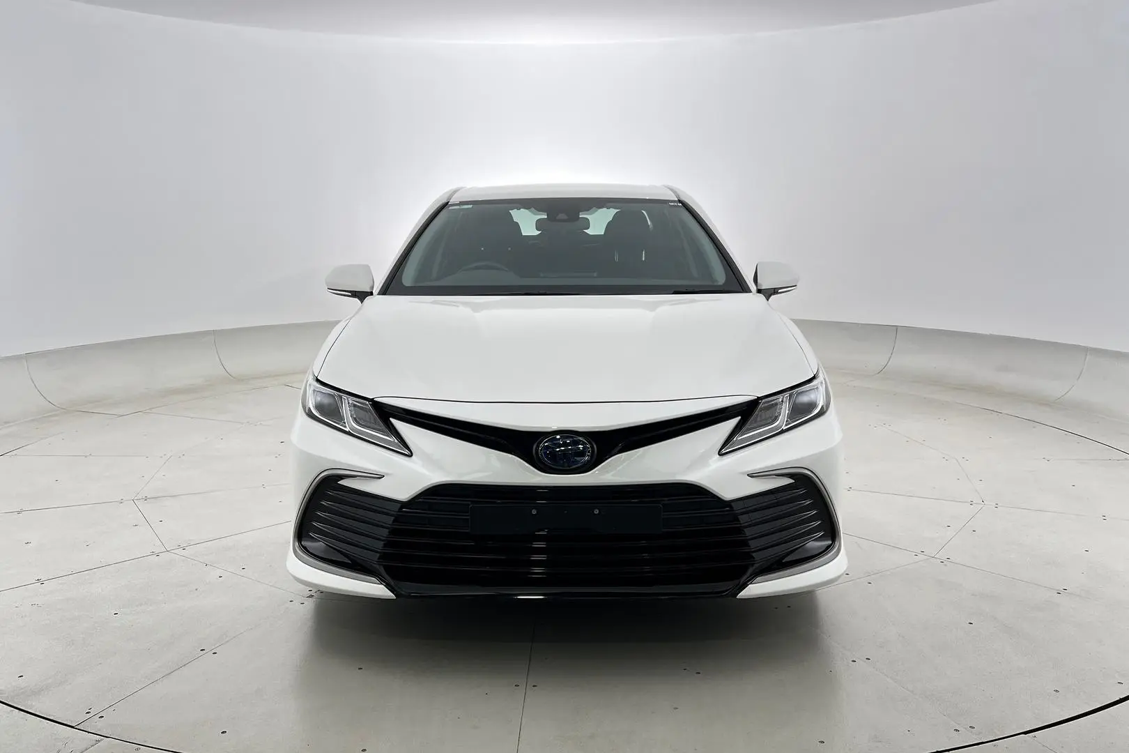 2021 Toyota Camry Gallery Image 6