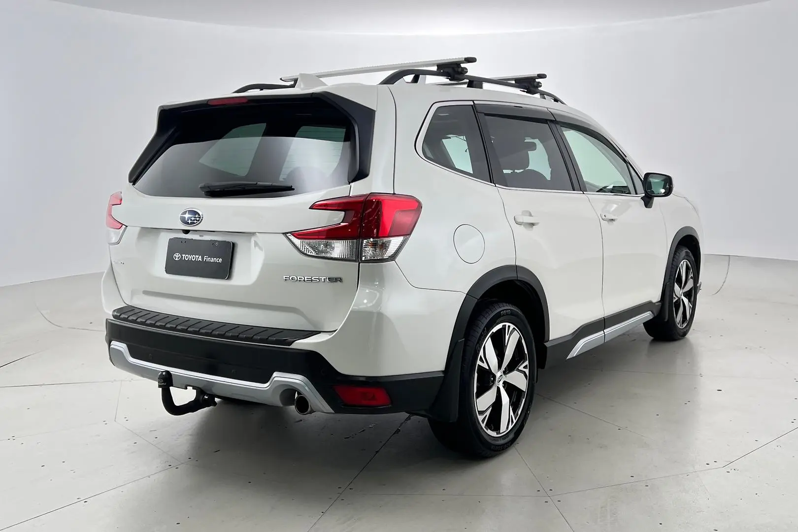 2021 Subaru Forester Gallery Image 4