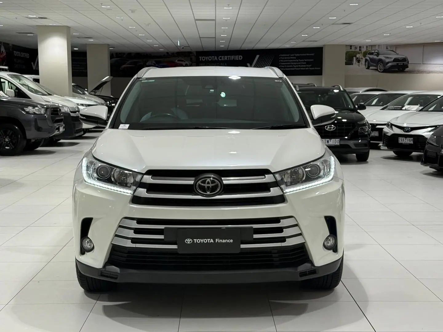 2019 Toyota Kluger Gallery Image 4