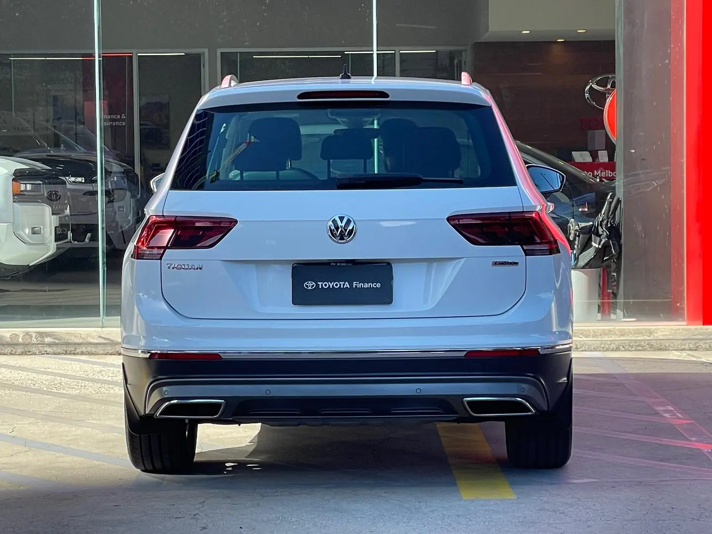 2018 Volkswagen Tiguan Gallery Image 8