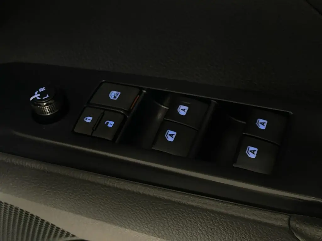 2020 Toyota Camry Gallery Image 14