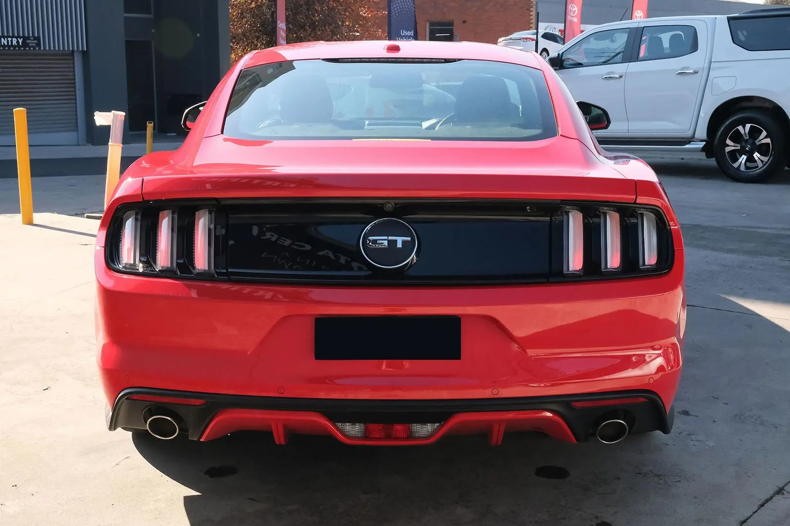 2017 Ford Mustang Gallery Image 4