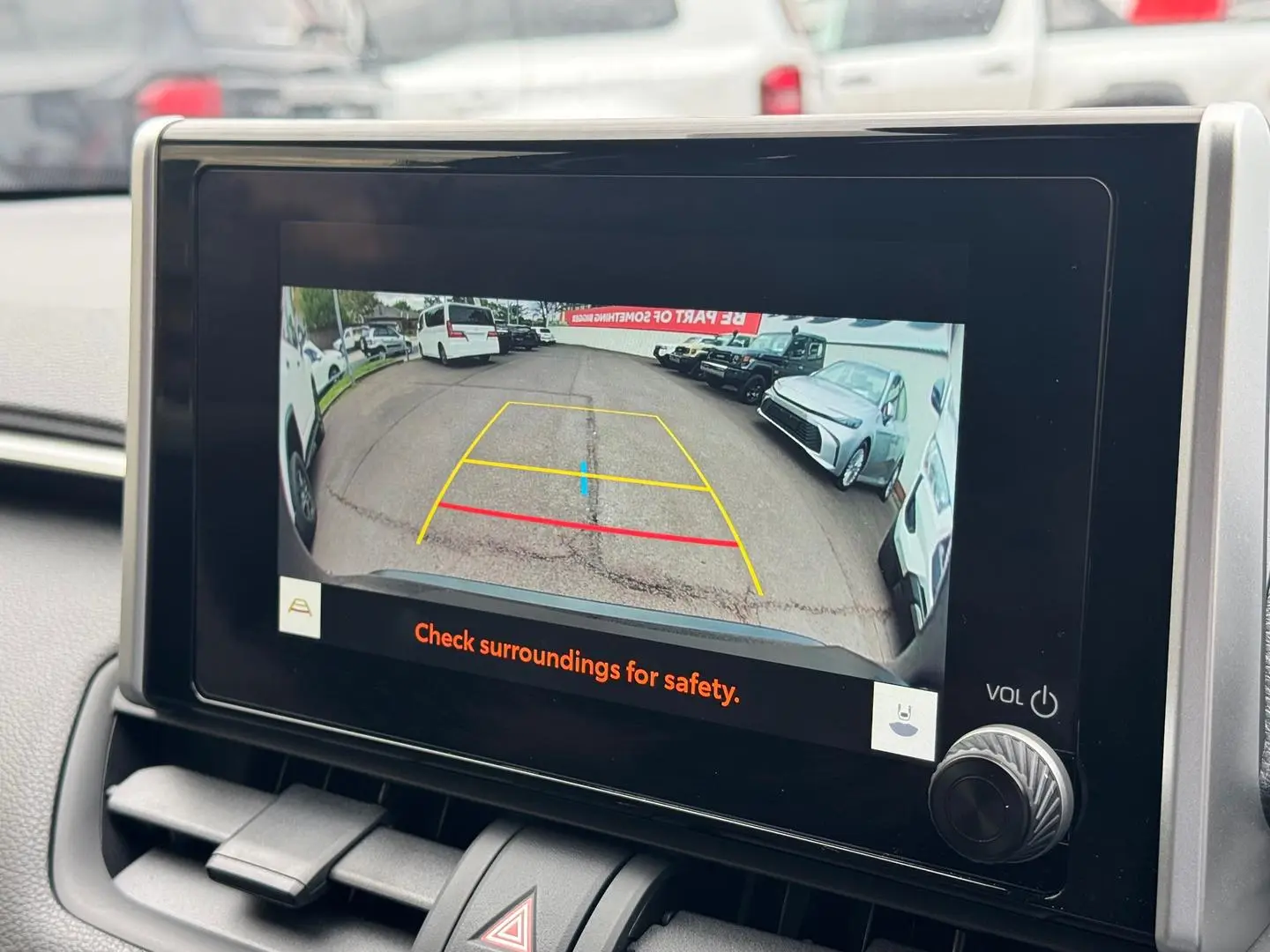 2024 Toyota RAV4 Gallery Image 18
